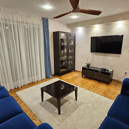 Villa Mater - Luxuriously Equipped Villa With A 15M Long Swimming Pool Žrnovnica エクステリア 写真