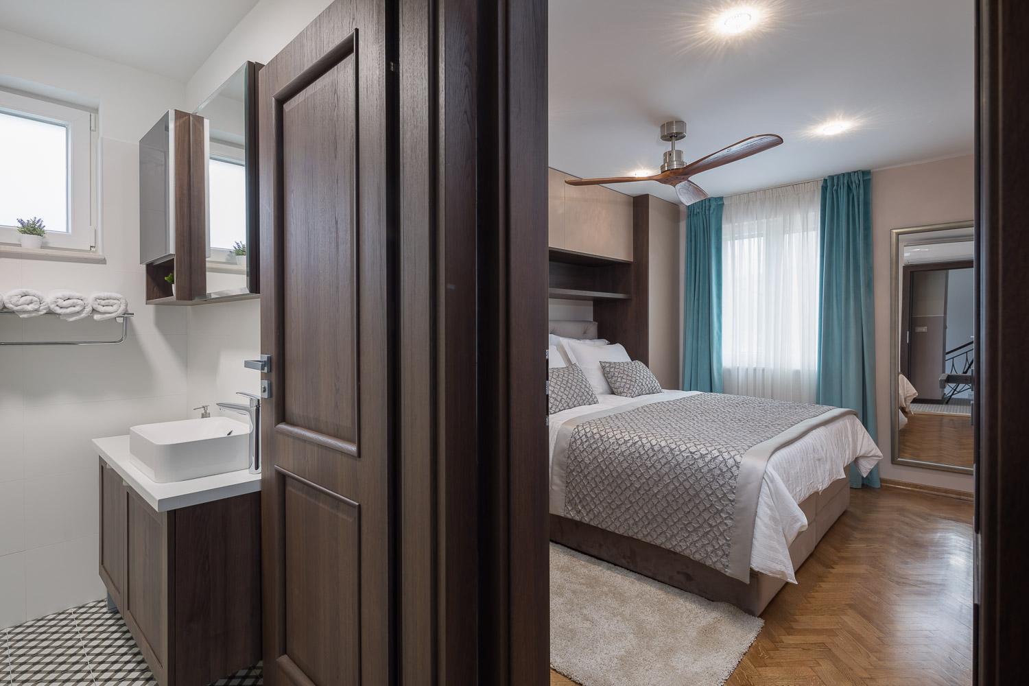 Villa Mater - Luxuriously Equipped Villa With A 15M Long Swimming Pool Žrnovnica エクステリア 写真
