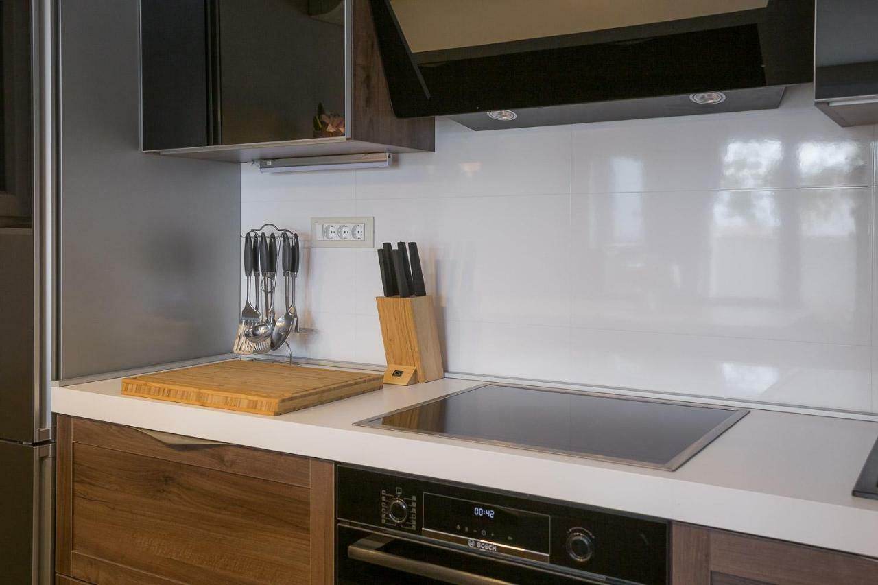 Villa Mater - Luxuriously Equipped Villa With A 15M Long Swimming Pool Žrnovnica エクステリア 写真
